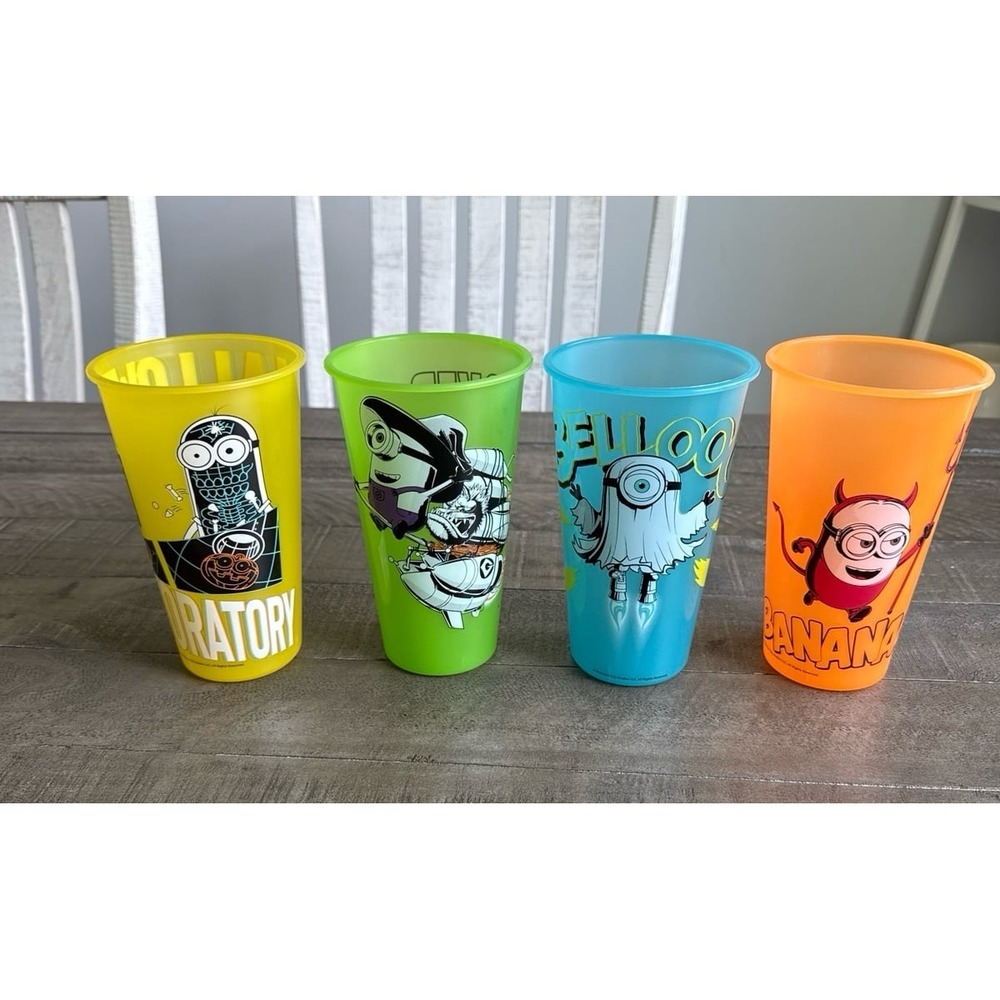 Zak Designs Minions: The Rise of Gru Halloween Glow in the Dark Tumbler Set